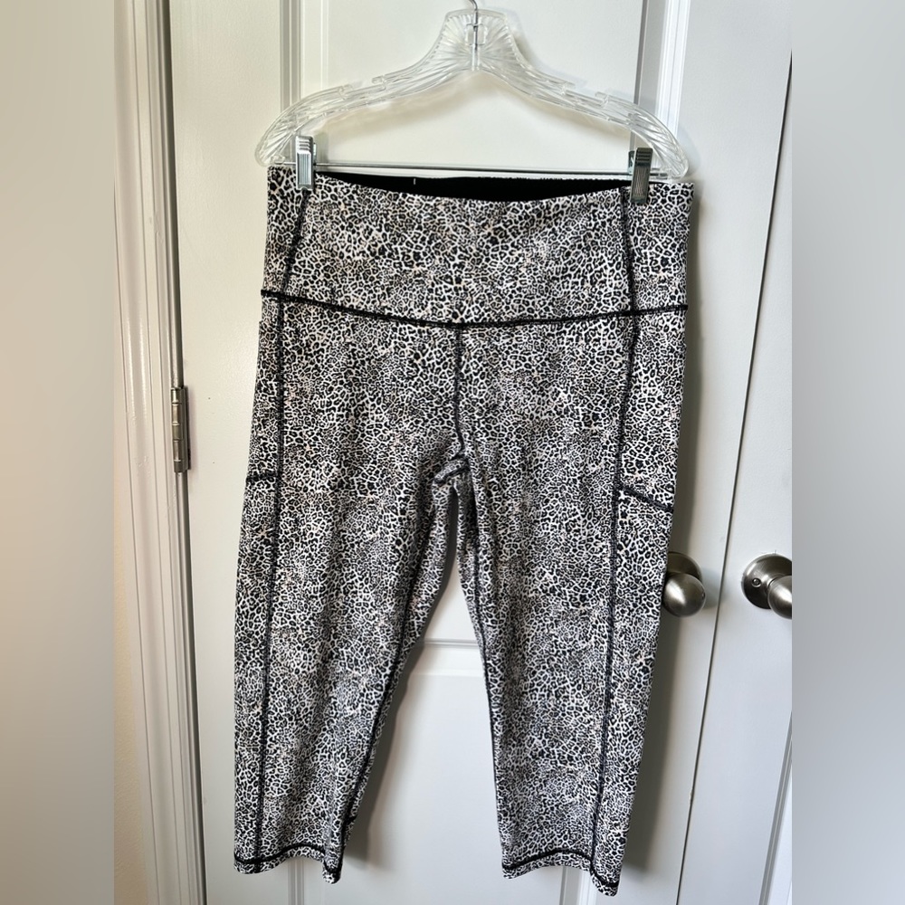 Knock out by victoria sport size xl Capri